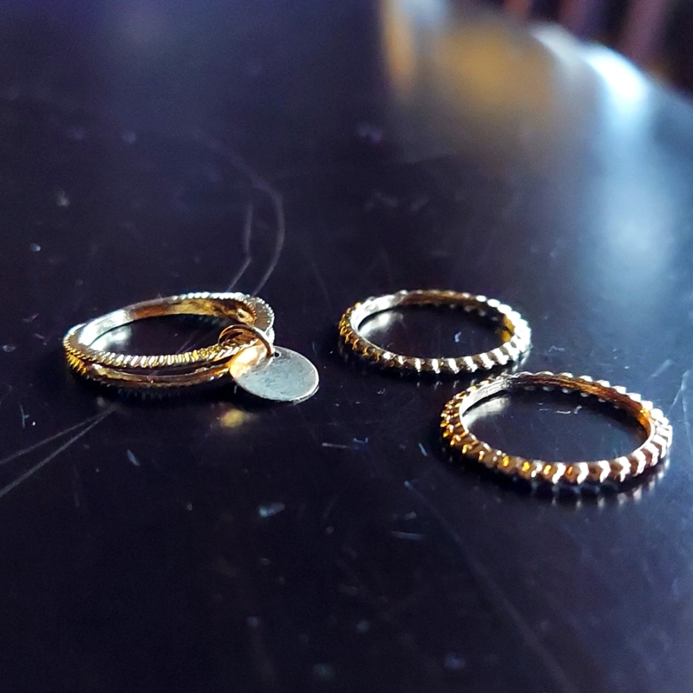 Delicate Gold-Plated Rings - Picture 5 of 5